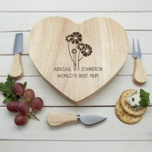Worlds Best Mum with Daisy Flowers Heart Cheese Board