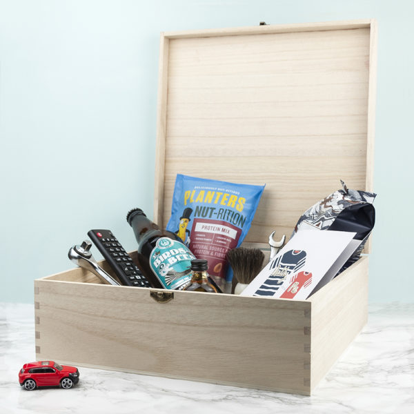 Personalised Happy First Papa Day Box