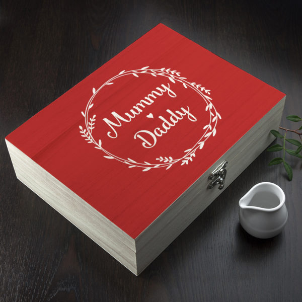 Personalised Romantic Wreath Tea Box