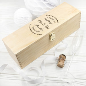Personalised Couple Name In Heart Frame Wine Box