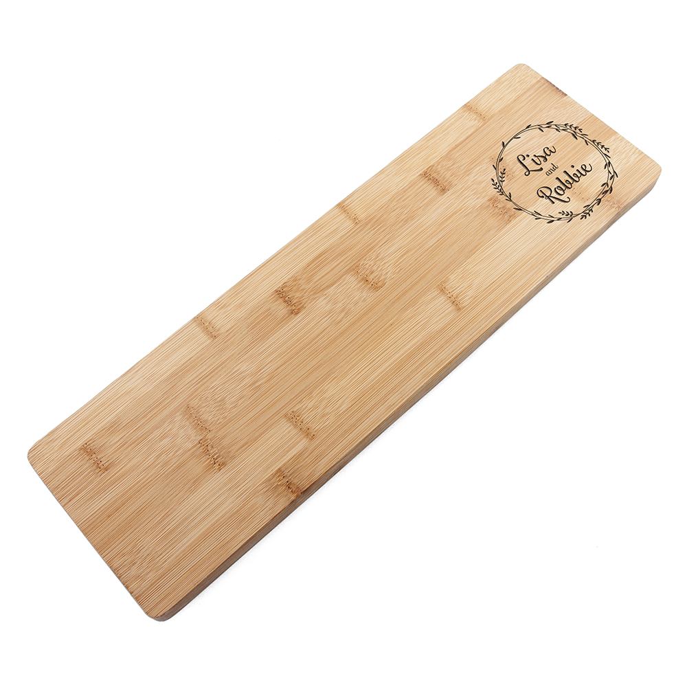 Personalised Couple’s Wreath Serving Board Personalised Couple's Wreath Serving Board