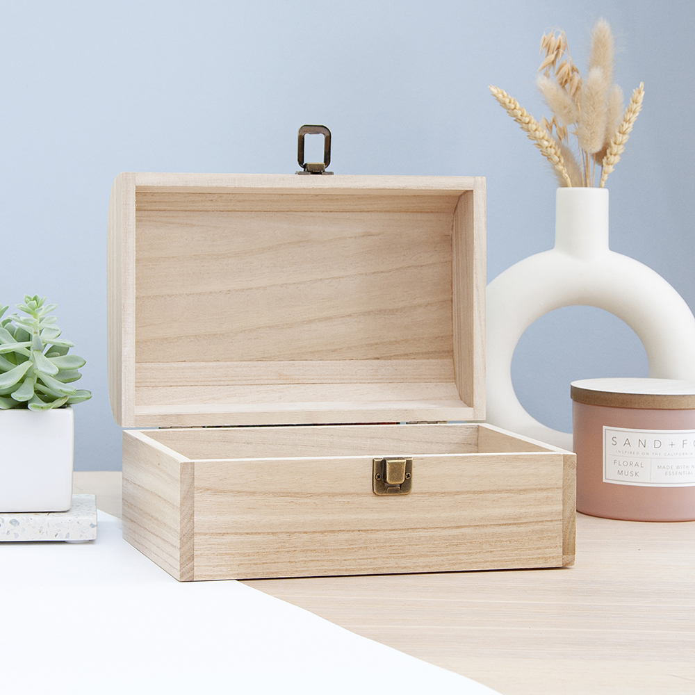 Personalised Botanical Wreath Keepsake Chest Personalised Botanical Wreath Keepsake Chest